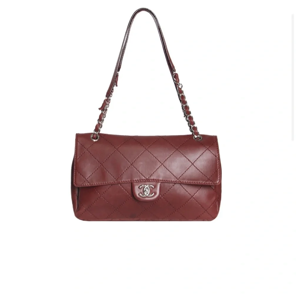 Chanel Bag - Picture 1 of 11
